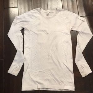 Lululemon workout top